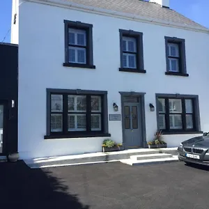 https://14-whitestrand-road.galwayhotelsireland.net