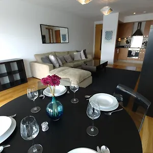 Grand Canal Dock Luxury Apartment