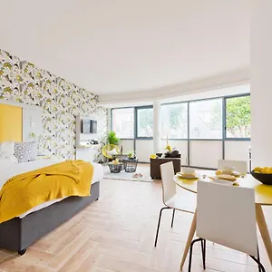 Inchicore Suites Apartmán